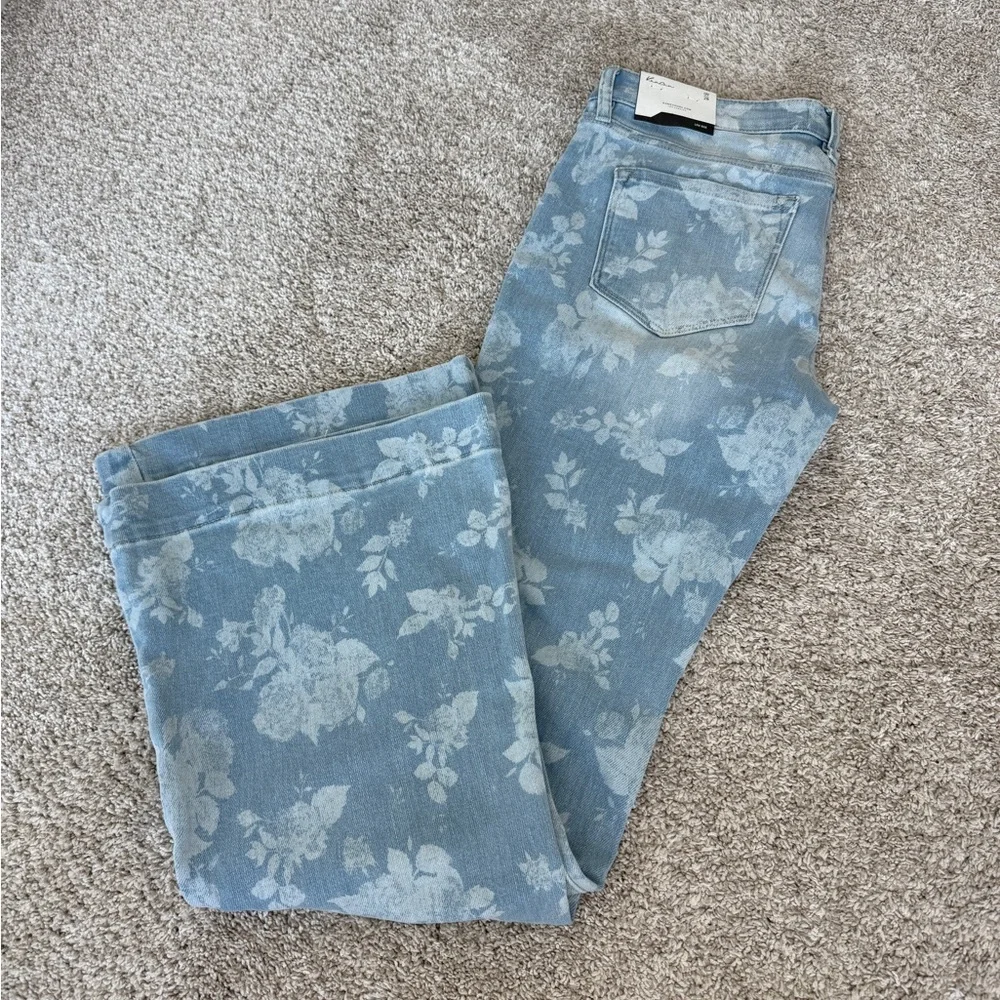 NWT - KanCan Faded Floral Flare Jeans - 9/28 - Picture 3 of 9